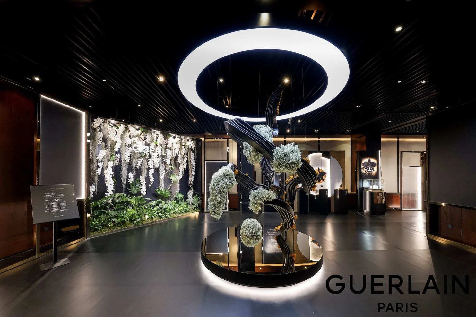 In the Wonder of Slough · Guerlain